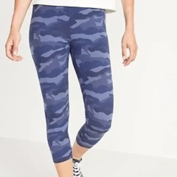 Camo Leggings in Navy Blue Camouflage Print